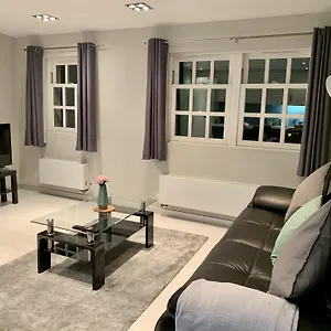 Holiday home Richmond House By Staytor